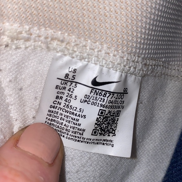 Nike blazer SEPTEMBER SALE! - Picture 5 of 5